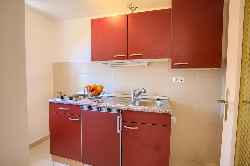 Nadija Studio Apartmani Krk Town Exterior photo