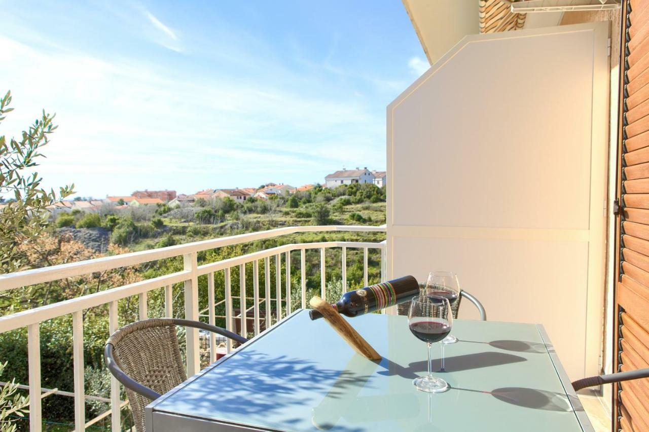 Nadija Studio Apartmani Krk Town Exterior photo